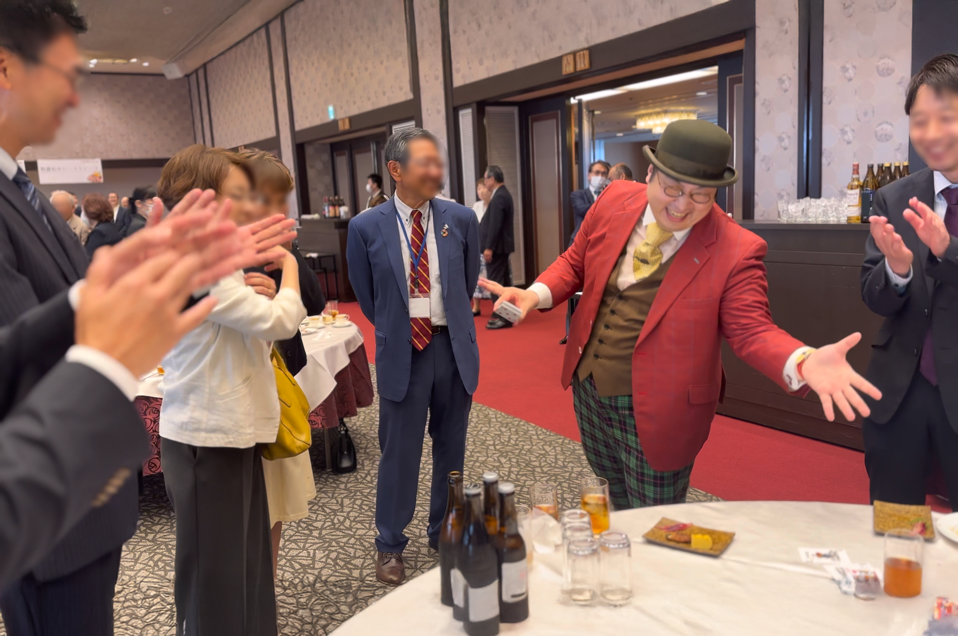 少人数〜多人数